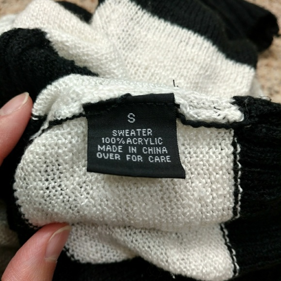 BCX Striped Sweater - Picture 5 of 6